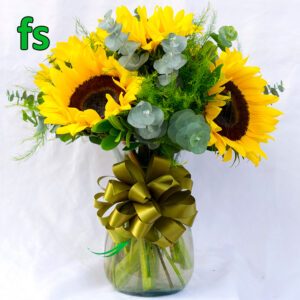 Jarron de vidrio con girasoles